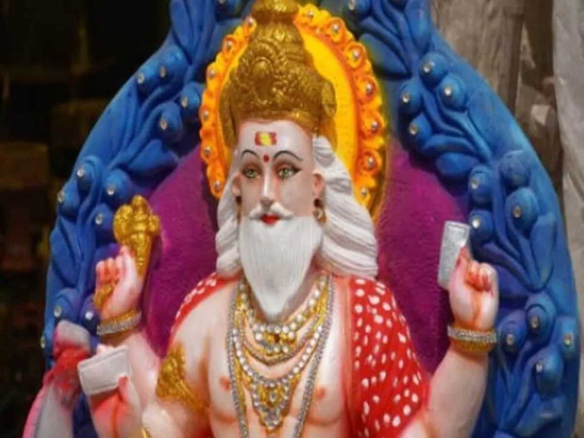 विश्वकर्मा पूजा 2024 : भगवान विश्वकर्मा ने द्वारका नगरी का किया था निर्माण, जानें पूजा का महात्म्य